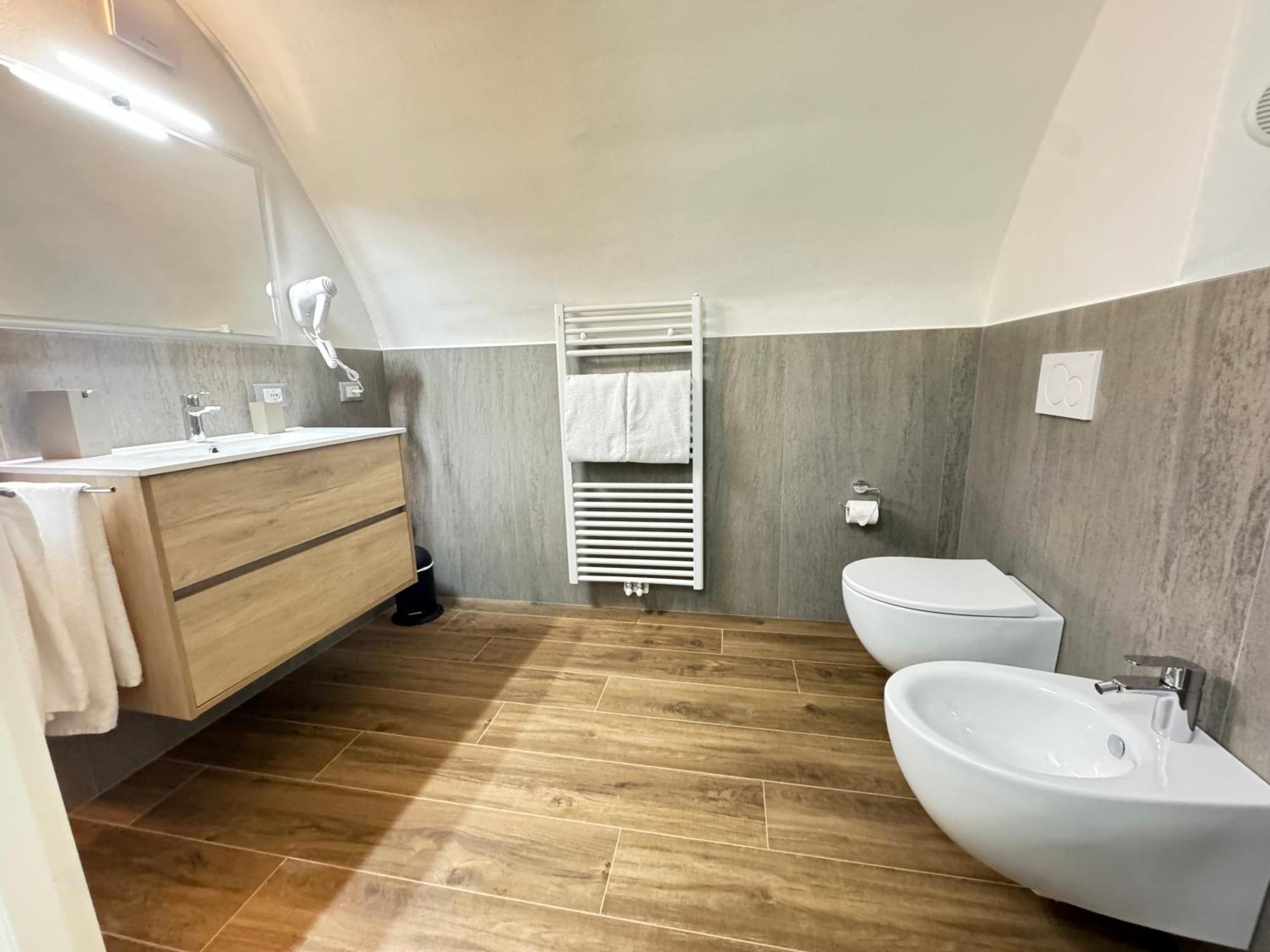 Aquila Apartment Arco Luaran gambar