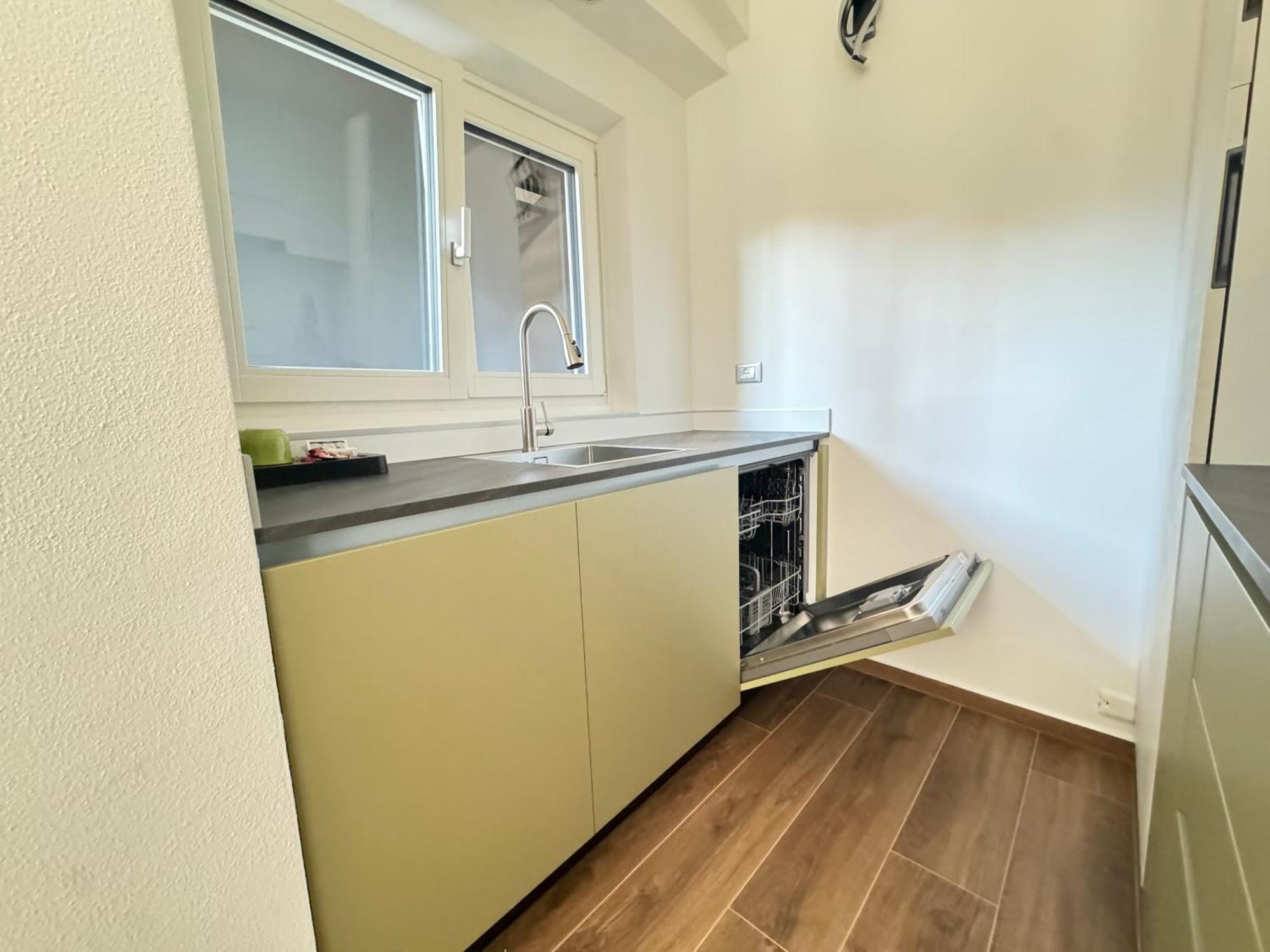 Aquila Apartment Arco Luaran gambar