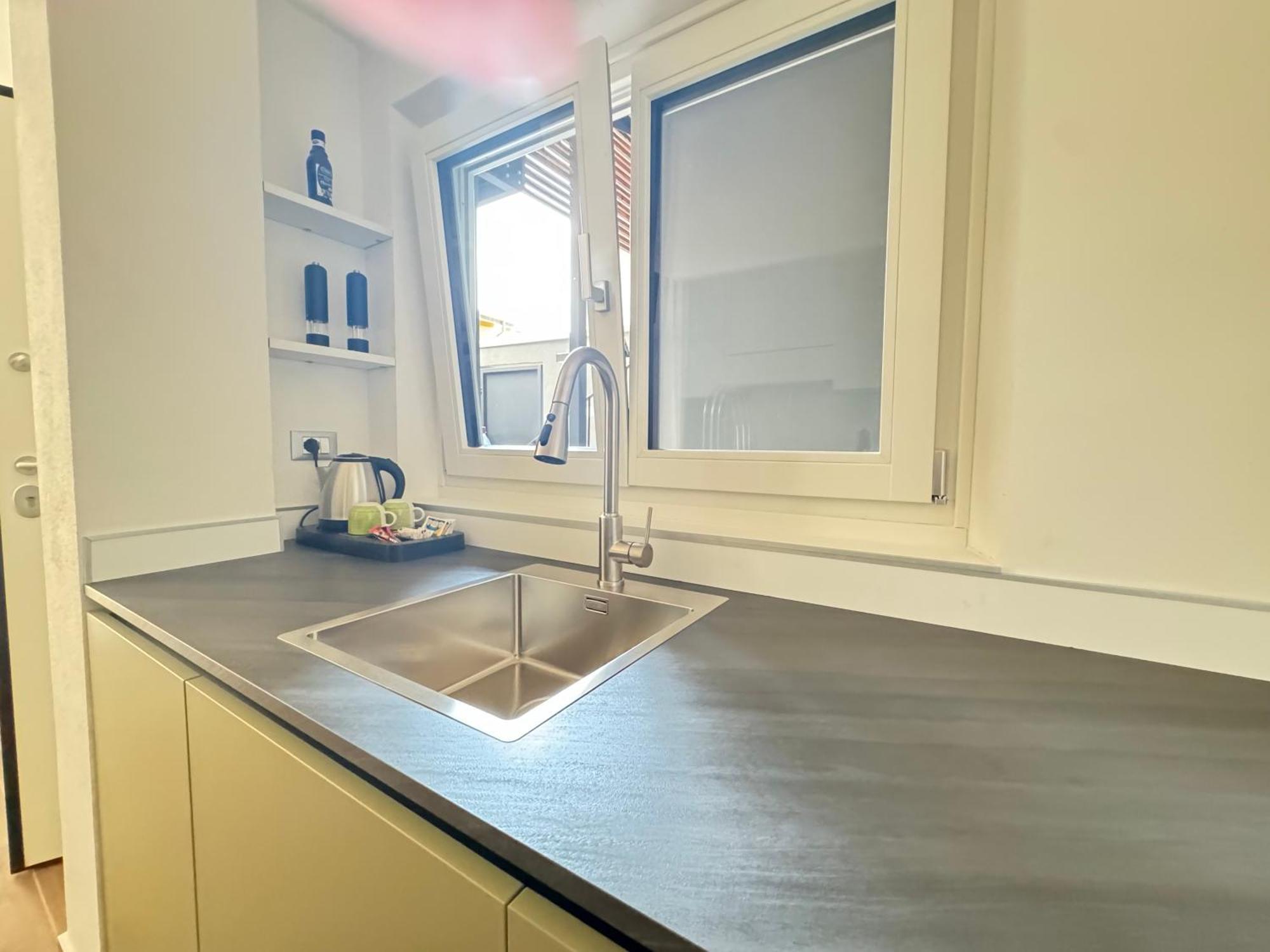 Aquila Apartment Arco Luaran gambar