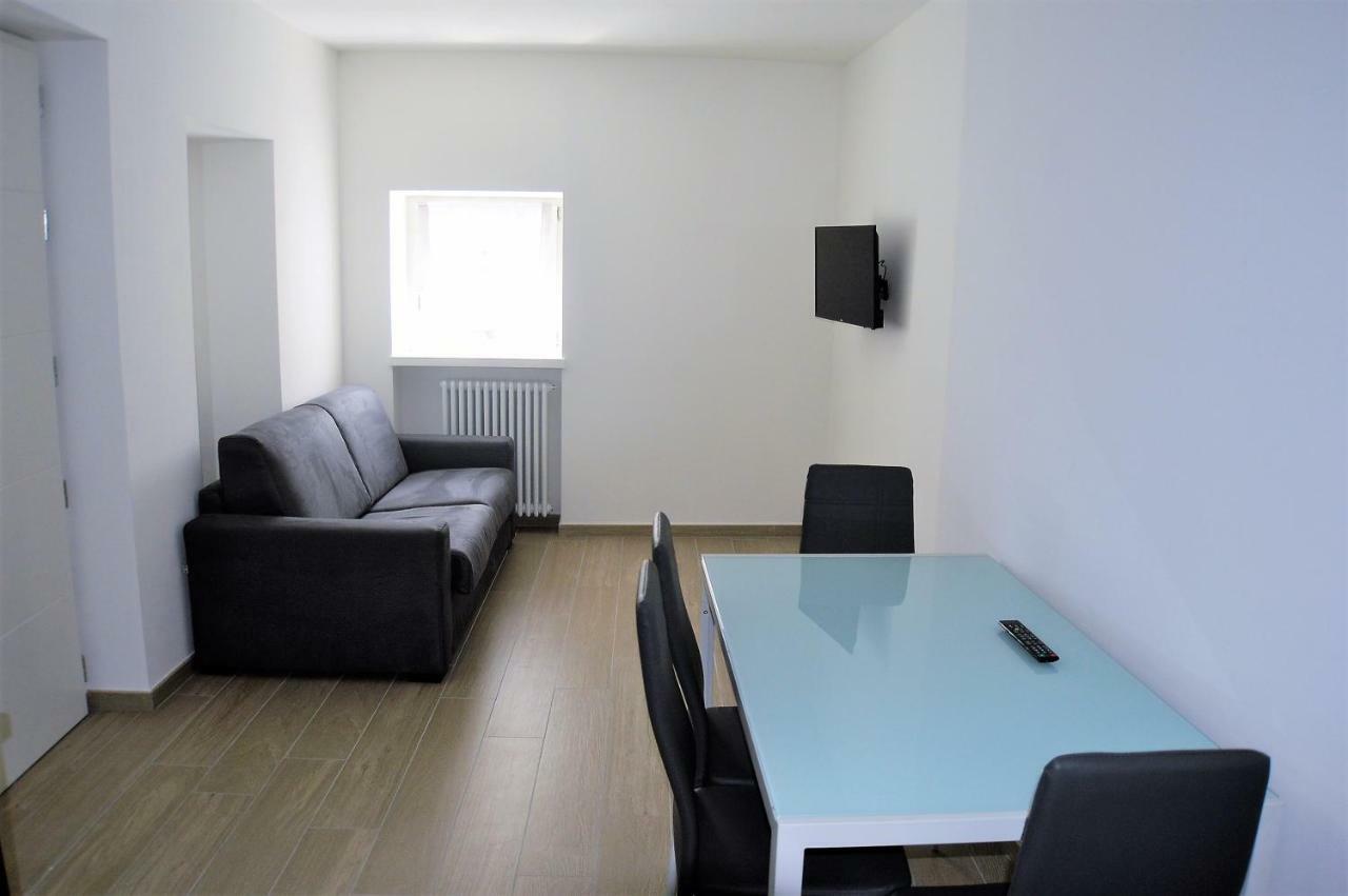 Aquila Apartment Arco Luaran gambar