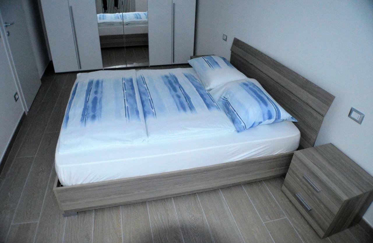 Aquila Apartment Arco Luaran gambar